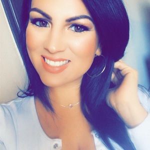 Meet your Posher, Jacquelyn